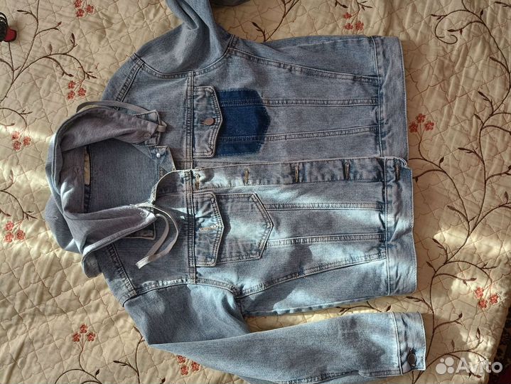 Джинсовая куртка