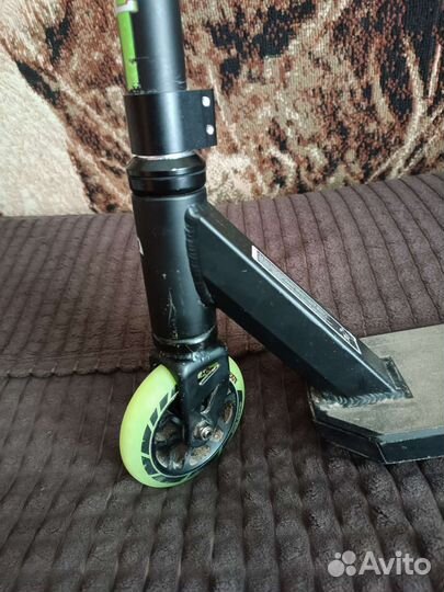 Трюковой самокат duker 202