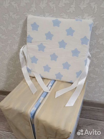 Бортик в кроватку