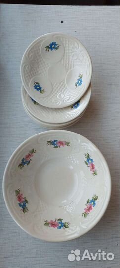 Тарелки десертные и салатник керамика зик СССР