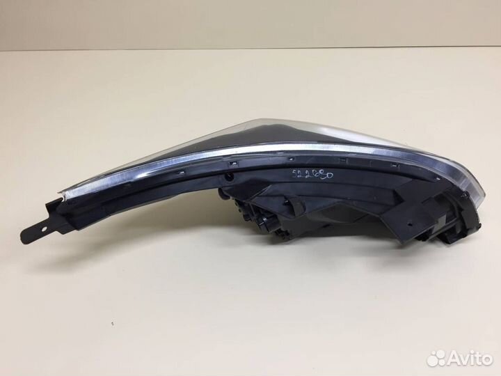 Фара левая Kia Rio 4 FB 2017