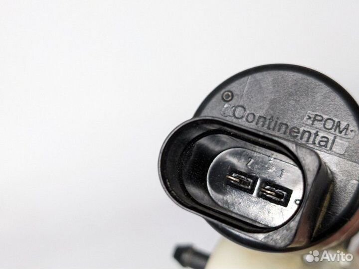 Моторчик бочка омывателя Opel Astra J хетчбек