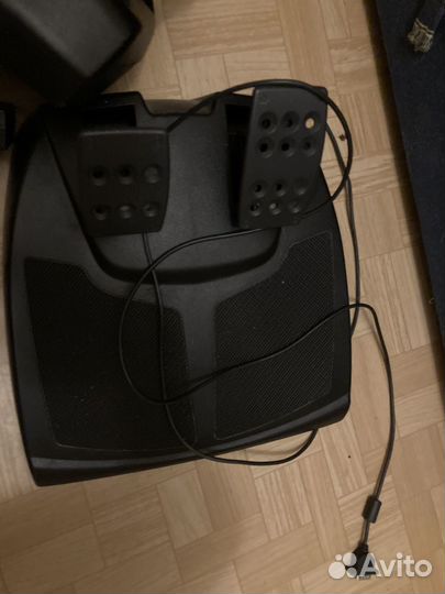 Руль Игровой Logitech Momo Racing 900