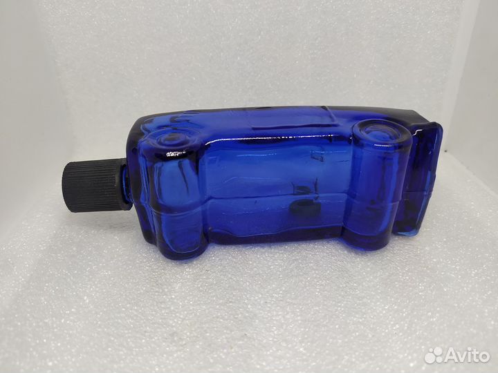 Автомобиль флакон от одеколона