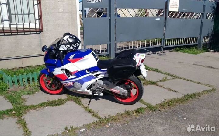 Honda CBR 600F2