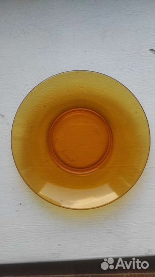 Чашки с блюдцами янтарное стекло. 6 пар
