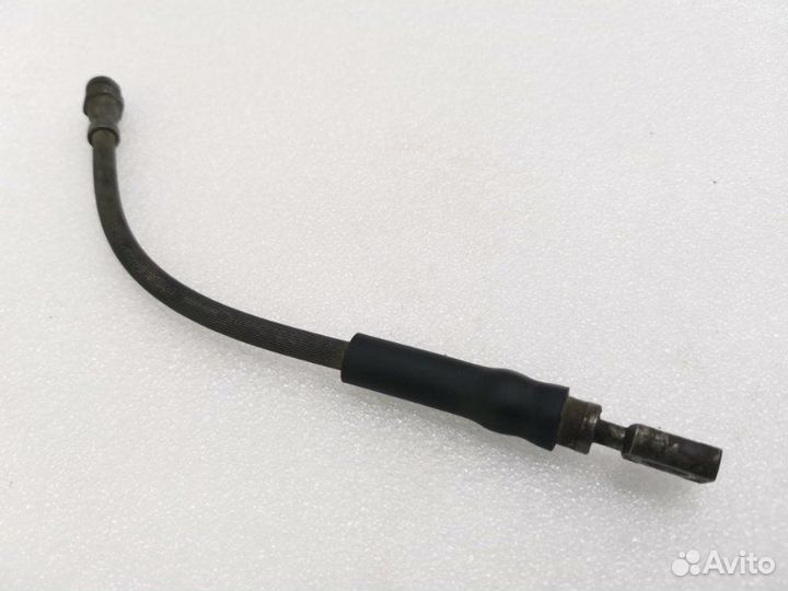 Шланг тормозной задний правый Skoda Octavia A7