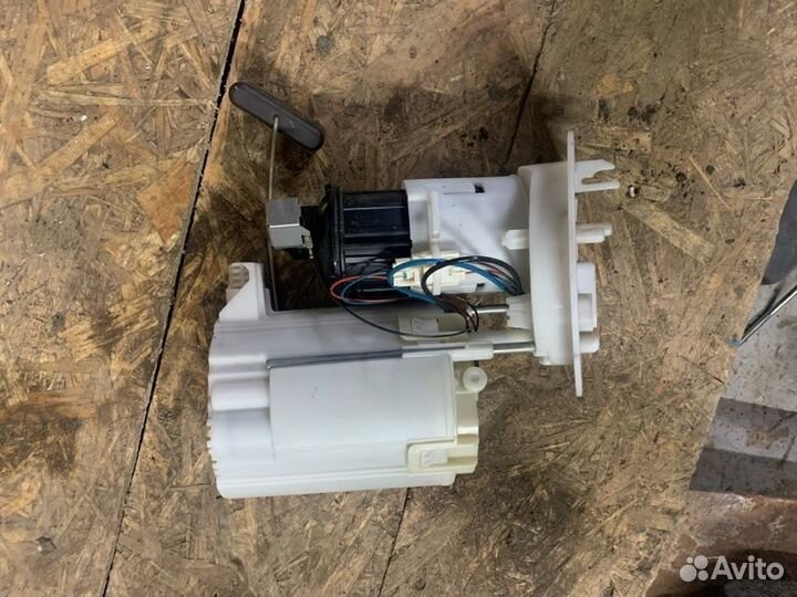 Топливный насос Audi A4 B8 CDH 2012