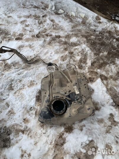 Бензобак Mazda 3 / Ford Focus 2