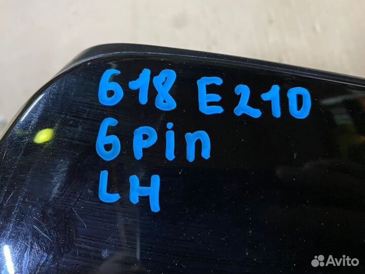 Зеркало левое Toyota Corolla E210