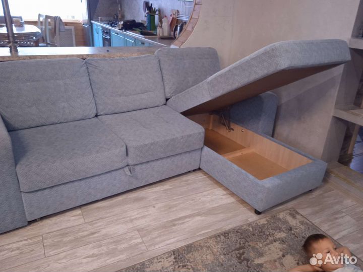 Угловой диван