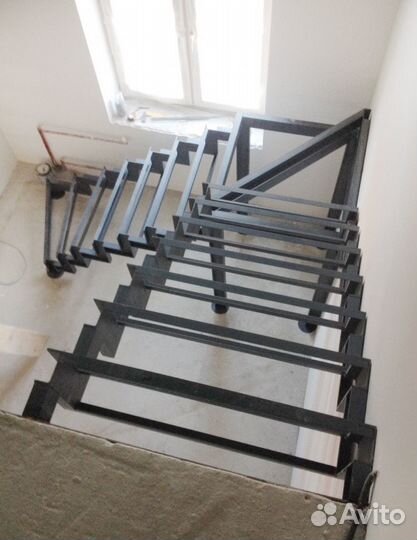 Лестница металлическая