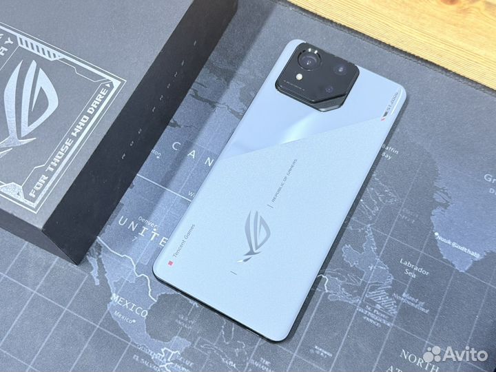 Asus ROG Phone 8, 12/256 ГБ