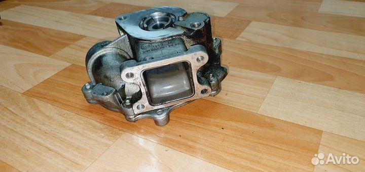 Насос водяной (помпа) BMW E87
