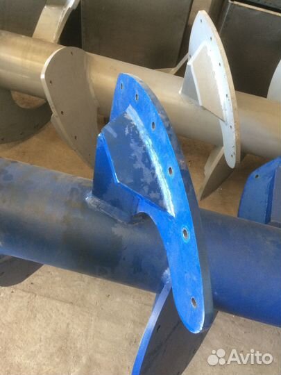 Шнеки на кормосмеситель