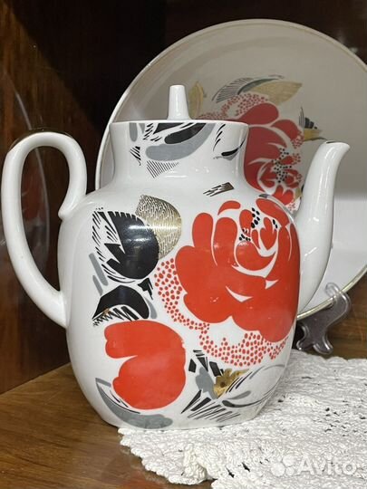 Сервиз чайный «Красный пион« лфз винтаж