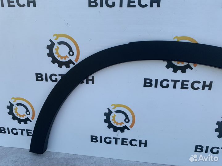 Накладка заднего крыла Mercedes A1568851300