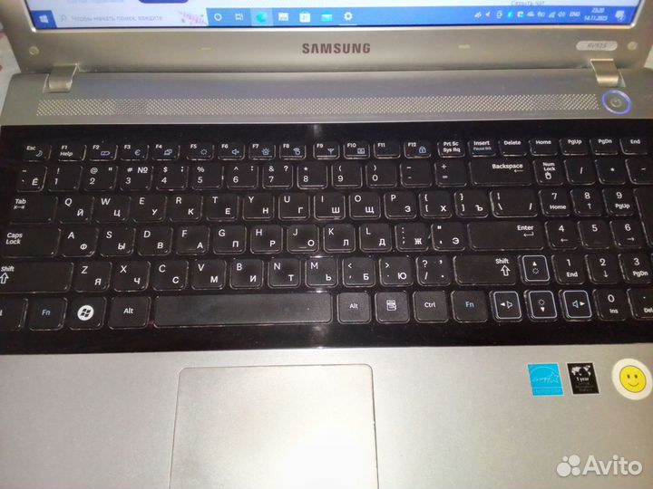 Ноутбук Samsung rv515