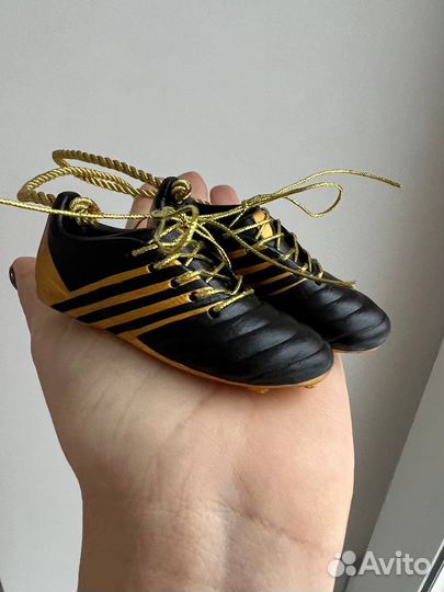 Подарок футболисту/ футбольные бутсы