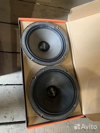 Автомобильные колонки 20 см