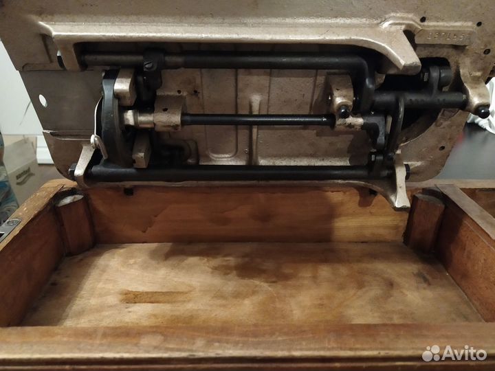 Швейная машинка ручная 