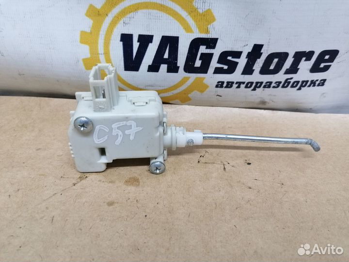Актуатор замка багажника Volkswagen Golf 4 2003