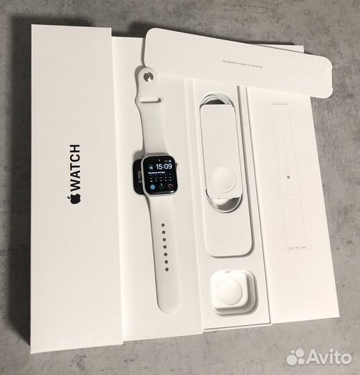 Apple Watch SE 2 gen 40 mm 97%, Отличное Состояние