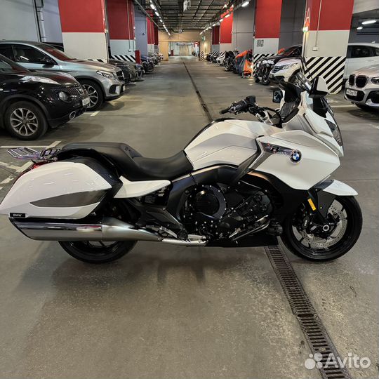 BMW K1600B White Edition