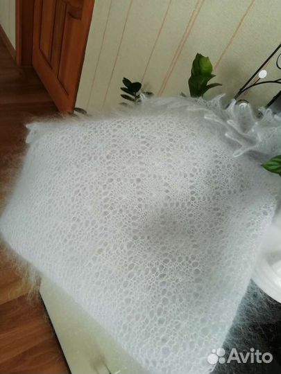 Пуховый ажурный платок (шаль)