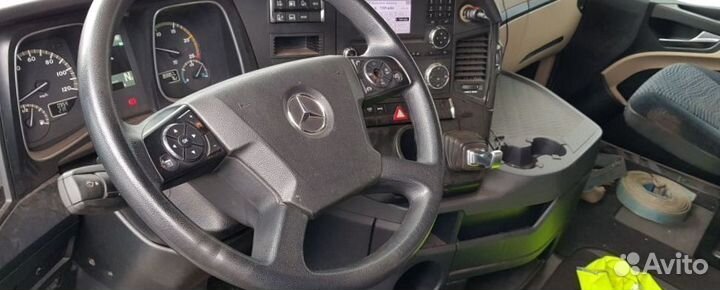 В разборке грузовик Mercedes,Actros mpiv с 2013