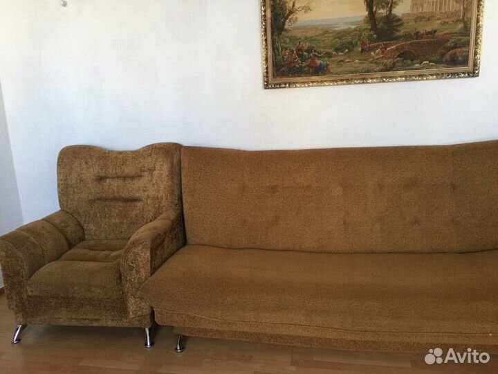 Диван и два кресла