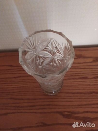 Хрустальная ваза