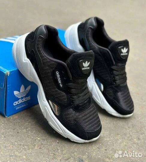 Кроссовки adidas сетка