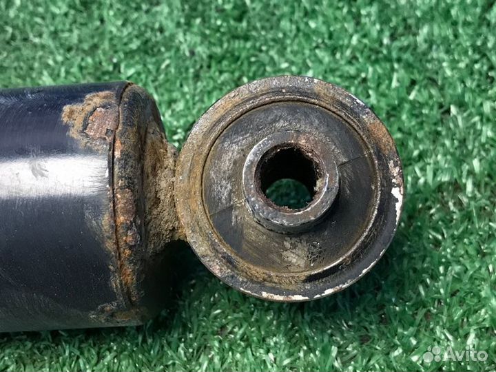 Амортизатор задний Opel Zafira B 1.8 Z18XER 2011