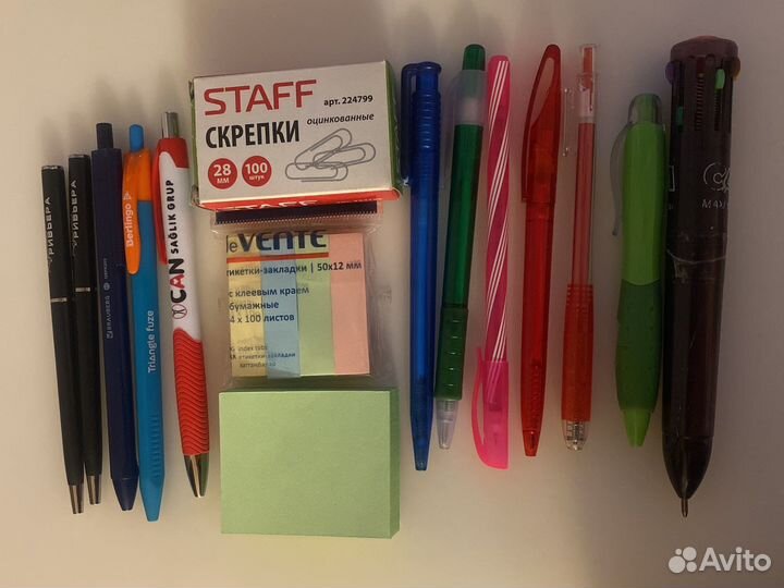 Ручки канцелярия