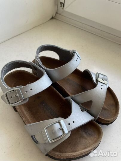 Сандалии для девочки