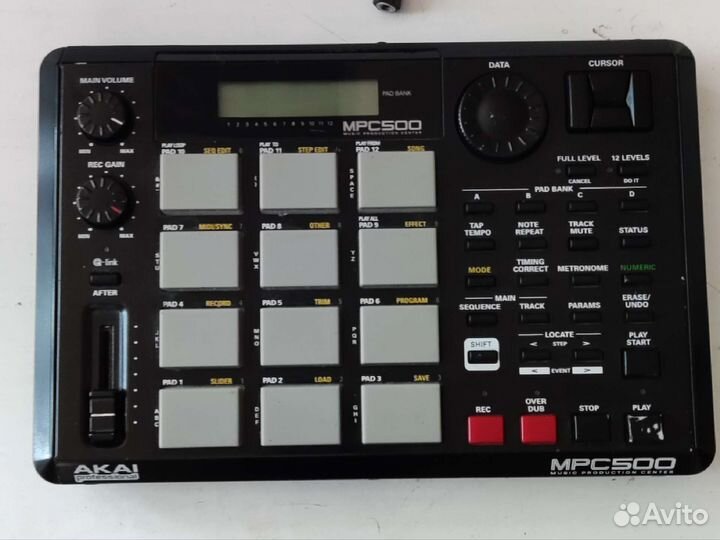 Семплер Akai MPC 500