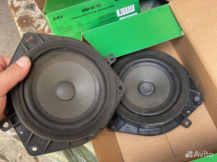 Динамики на Hyundai салярис штатные