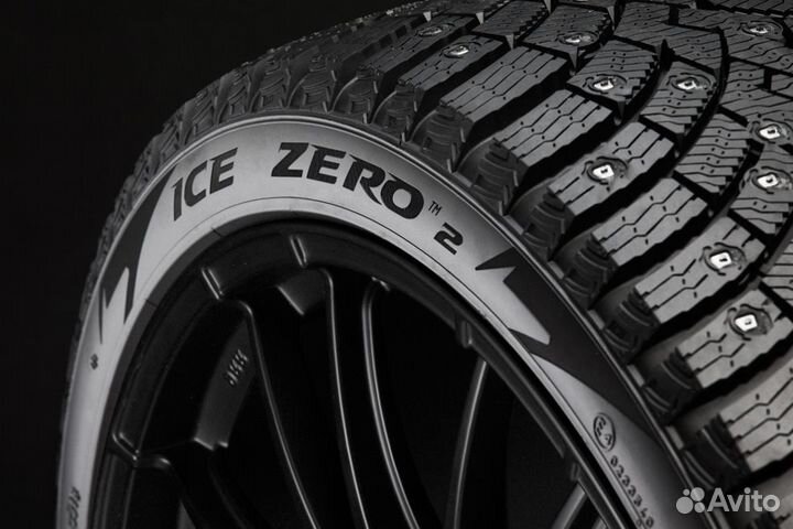 Pirelli Ice Zero 2 205/55 R17 95T