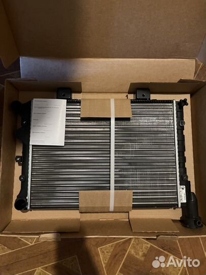 Радиатор охлаждения Luzar новый