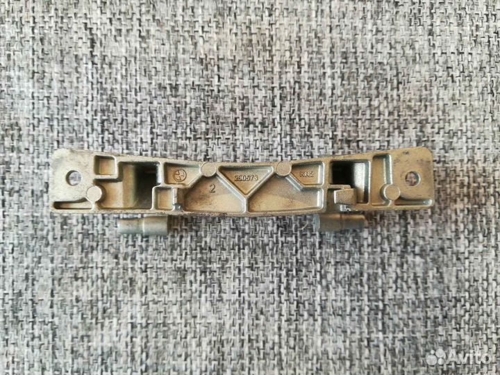 Петля люка Beko 2905730100 Б/У