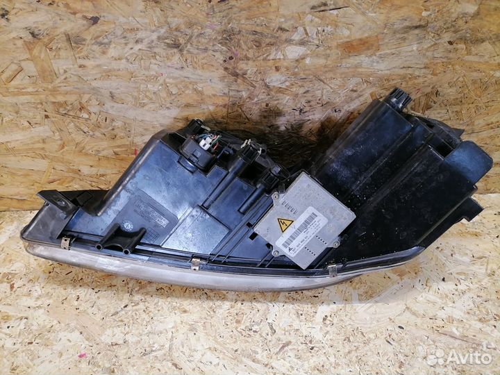 Фара правая ксенон Mazda 6 GG