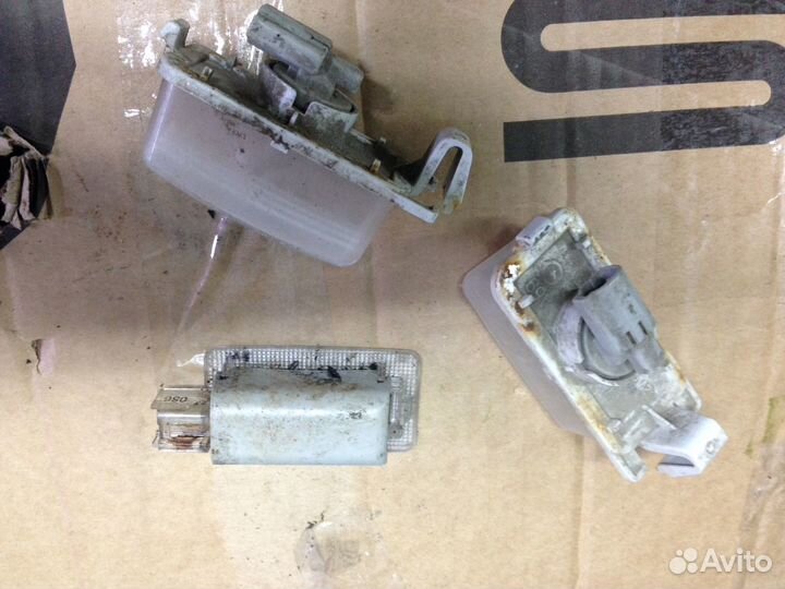 Фонарь освещения номерного знака ниссан тиида с 11