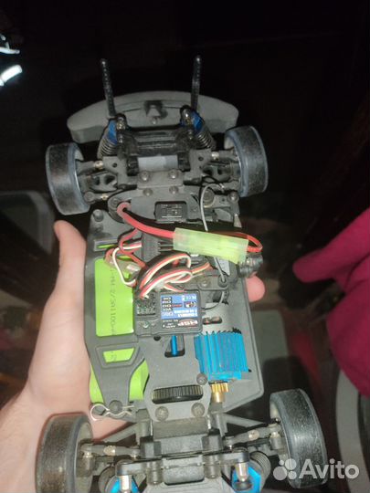 Машина на радиоуправлении для дрифта