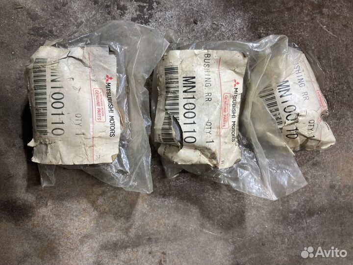 Сайлентблоки задних рычагов митсубиси лансер