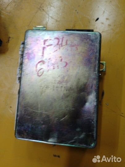 Блок управления Mitsubishi Diamante