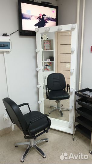 Аренда места бровист/ визажист/ парикмахер