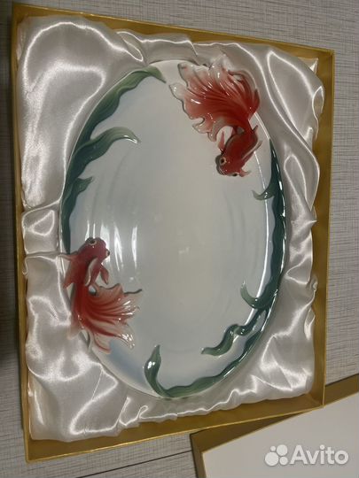 Блюдо фарфор