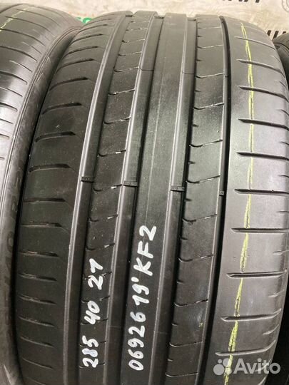 Pirelli P Zero PZ4 285/40 R21 109Y