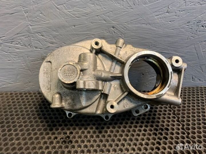 Крышка распредвала Audi A4 B7 BWE 2008